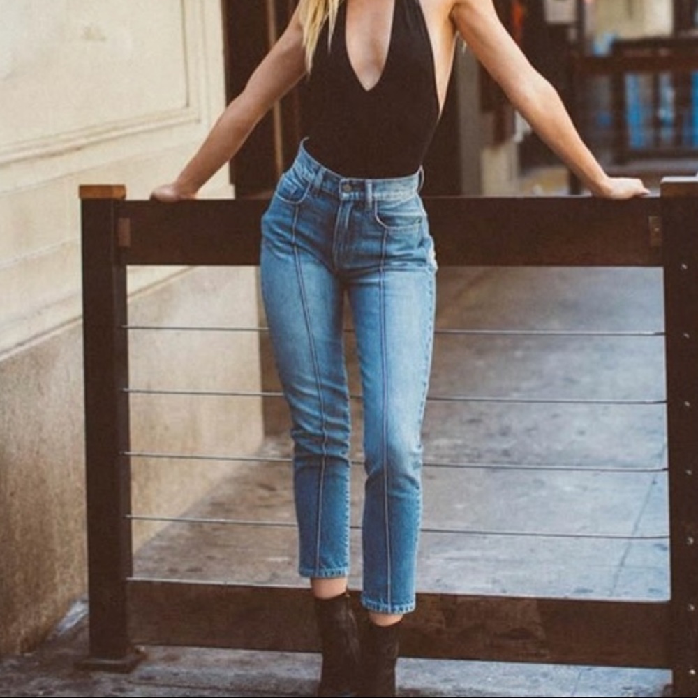 NWT Revice Denim Venus Crops Lightyear Wash